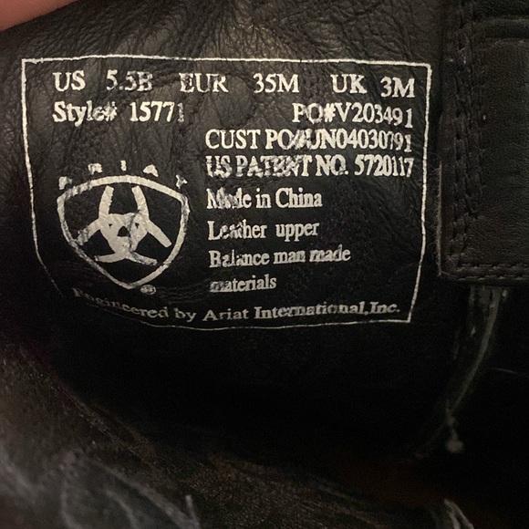 Ariat black leather pointed toe western boots size 5.5B - Picture 4 of 7